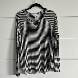 Evereve long sleeve black and white striped tee.